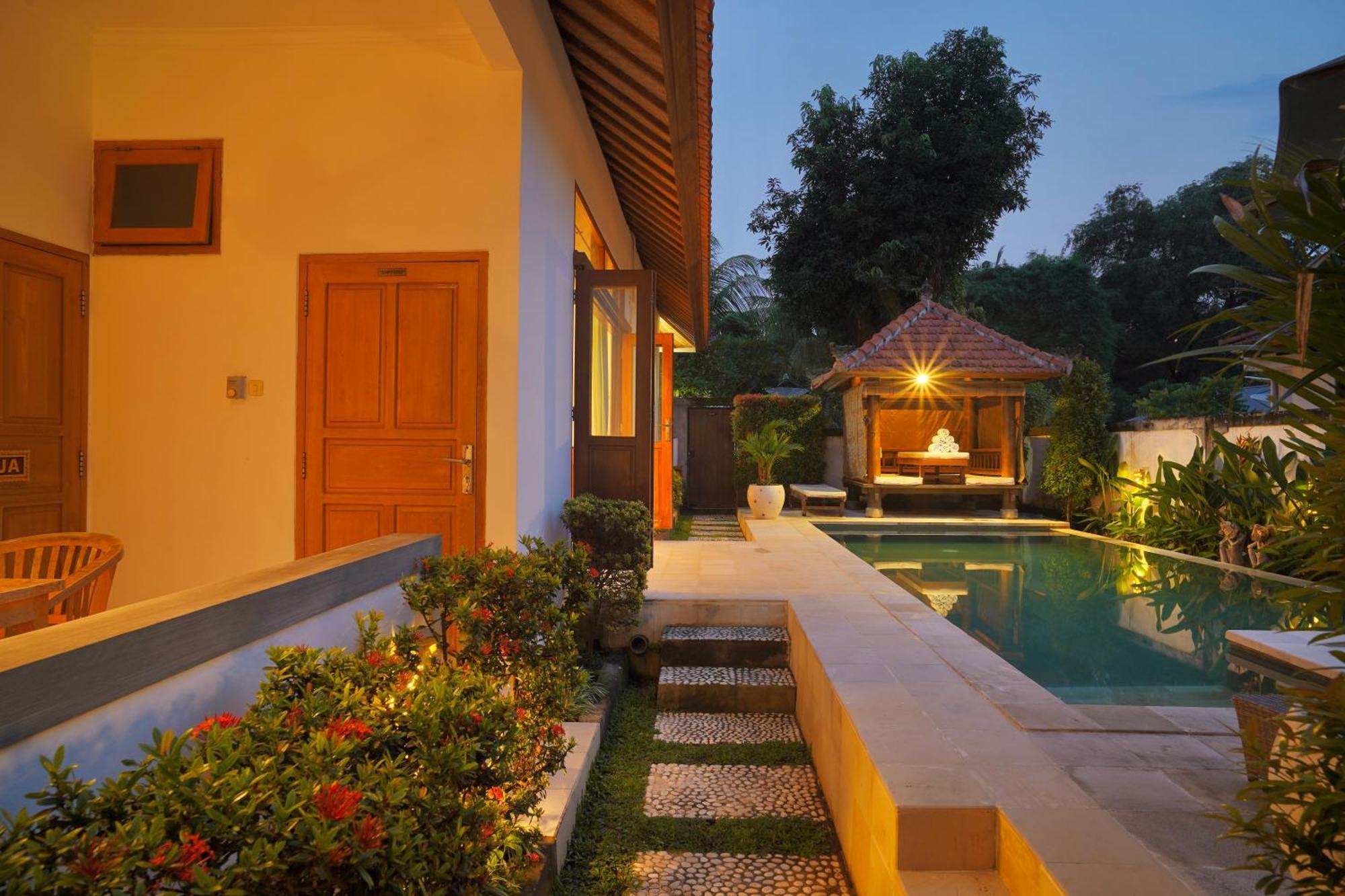 Villa Seruni Lovina Экстерьер фото