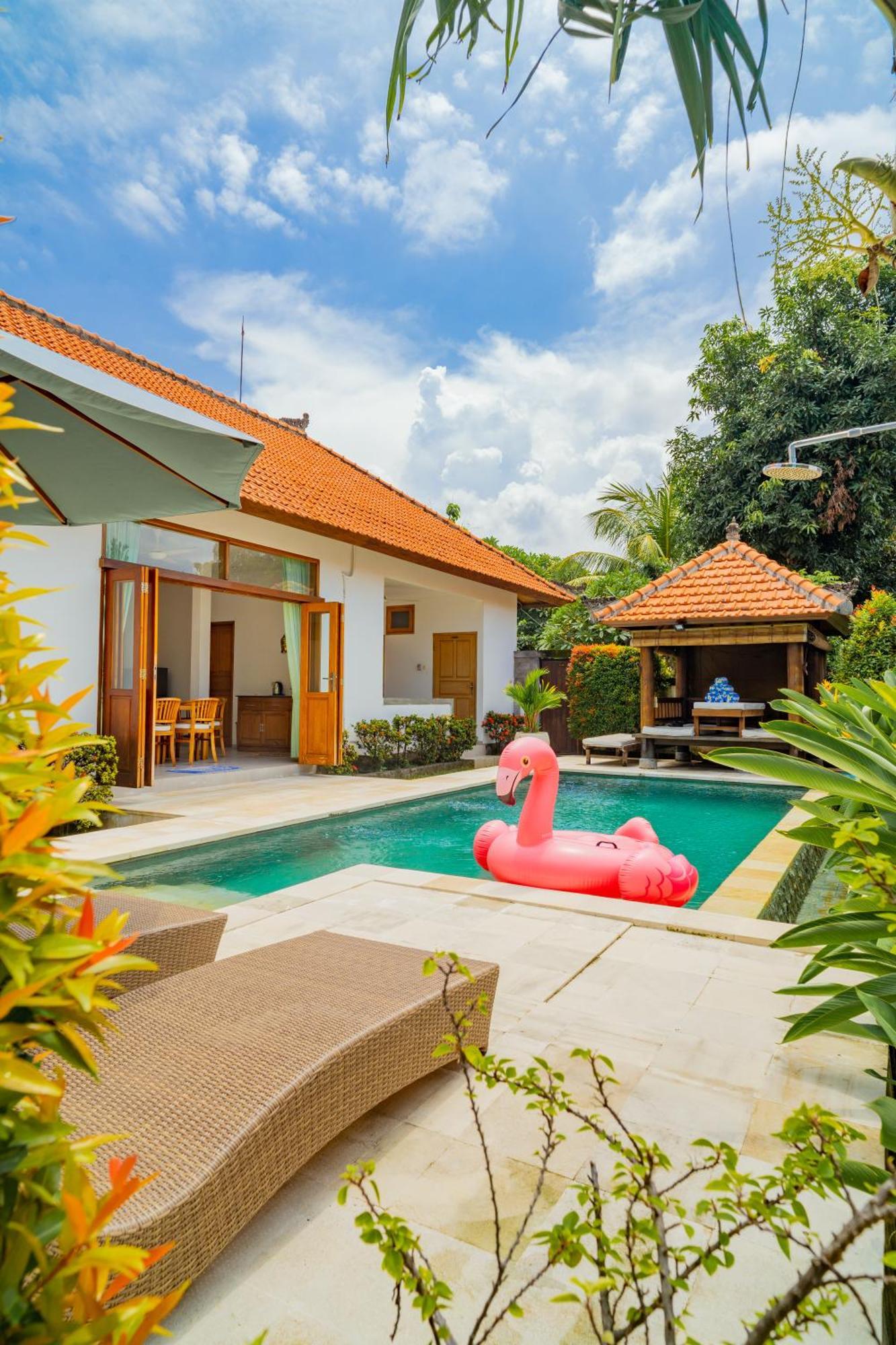 Villa Seruni Lovina Экстерьер фото